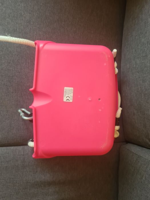 Plastikowa huśtawka sznurki plus karabińczyki