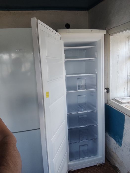 Морозильна камера