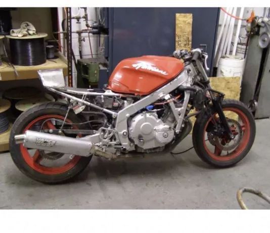 Honda cbr 600 F1 Hurricane vendo as peças 600f