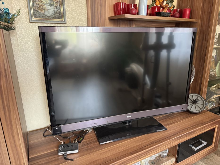 Телевізор LG 47LW575S