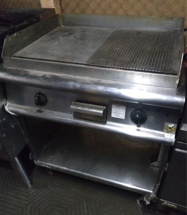 Проф промышленый  б/у гриль OLIS