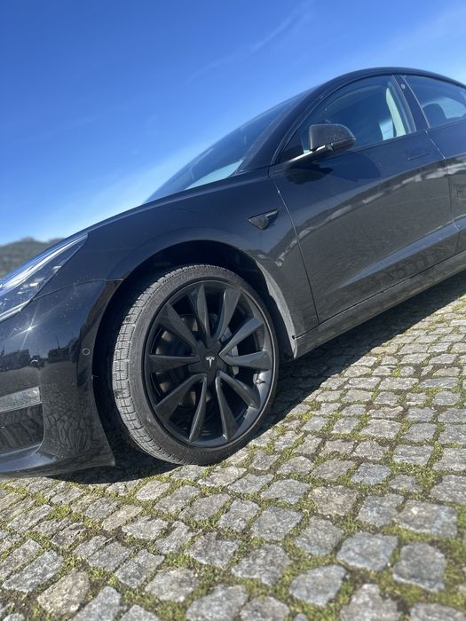 Tesla model 3 dual motor