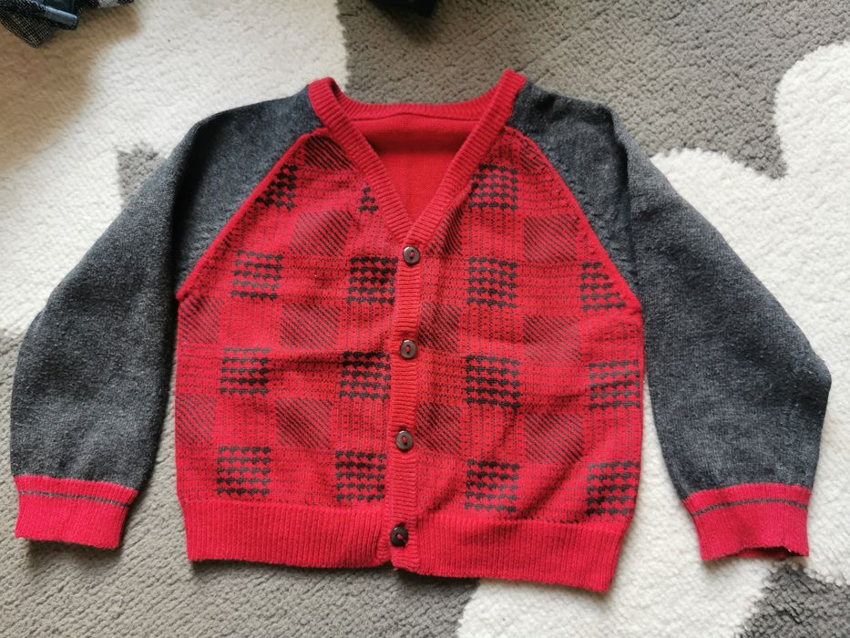 Sweterek  9-12 m