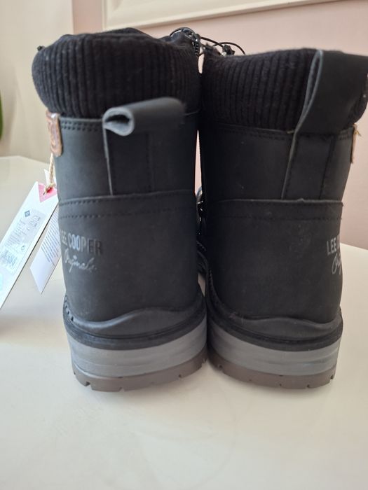Czarne, sznurowane buty Lee Cooper r.42