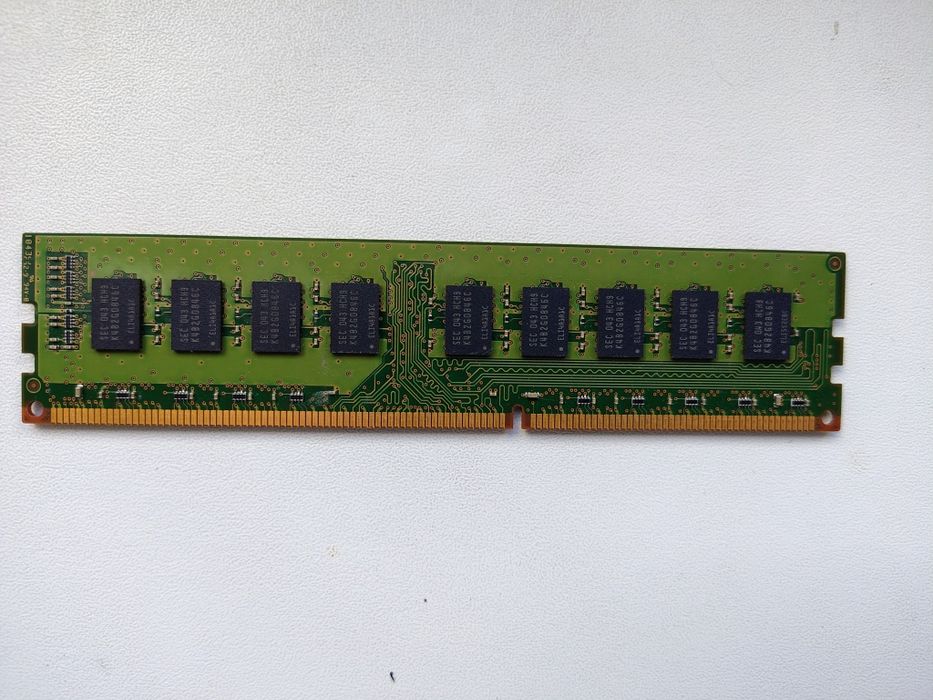 Серверная оперативная память Samsung 4GB DDR3 2Rx8 PC3-10600E