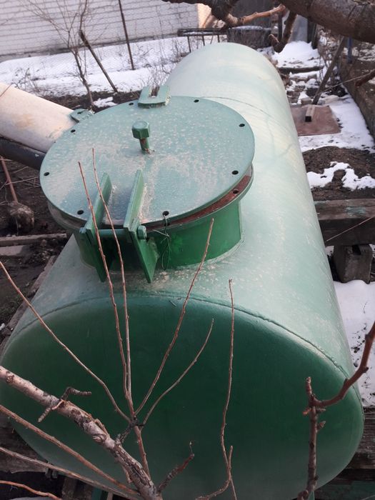 Продам бочку 3 куба