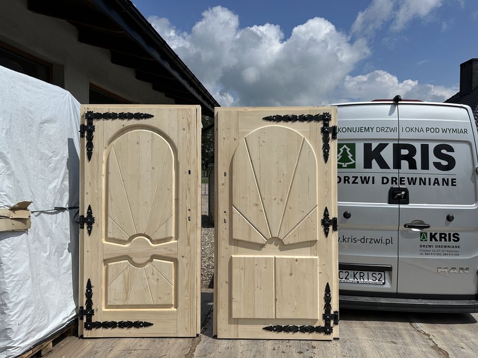 Drzwi zewnętrzne  drewniane góralskie świerkowe Cała Polska