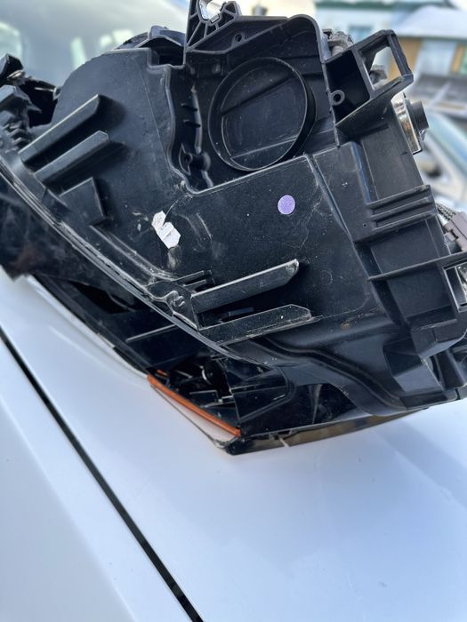 Фара Audi Q5 права 8R