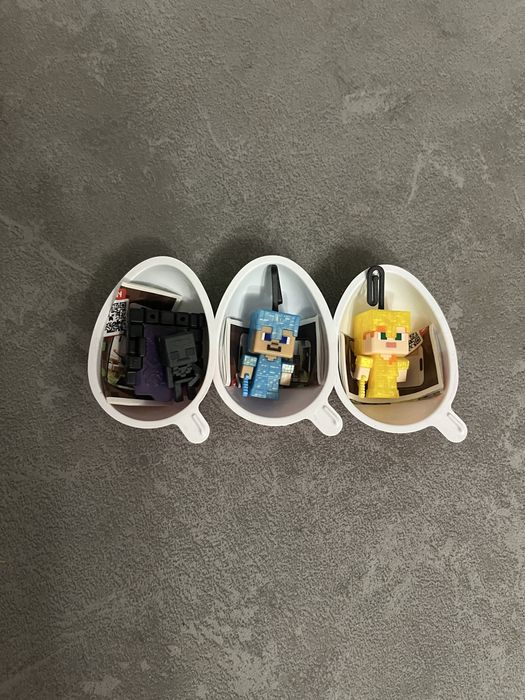 Фігурки kinder minecraft кіндер майнкрафт