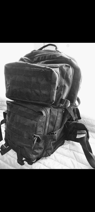 Рюкзак на чотири відділення