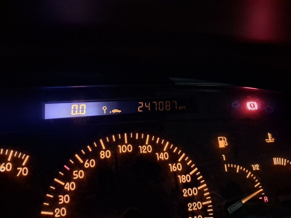 Vendo Renault Laguna  1.6 16v 107cv julho 1999 grande  Oportunidade