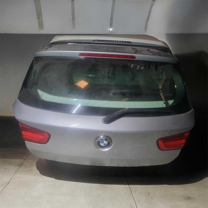 Tampa da Mala Bmw serie 1 F20 2018