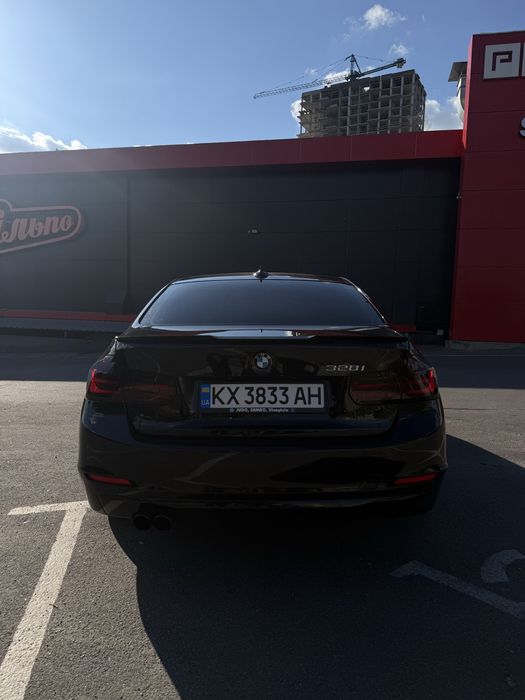 BMW F30 328i 2013 задній привід