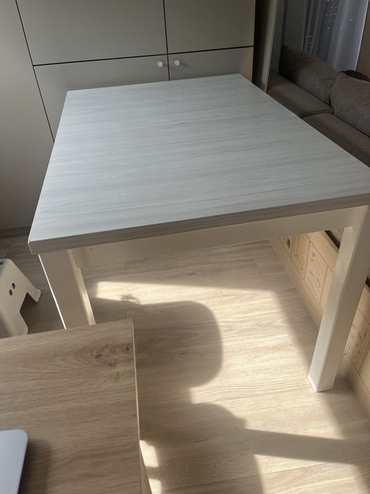 Stól rozkladany bialy