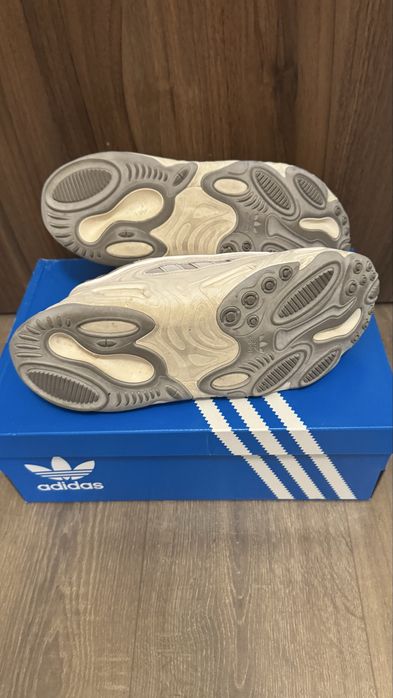 Buty Adidas Oznova w r. 40 2/3 szare