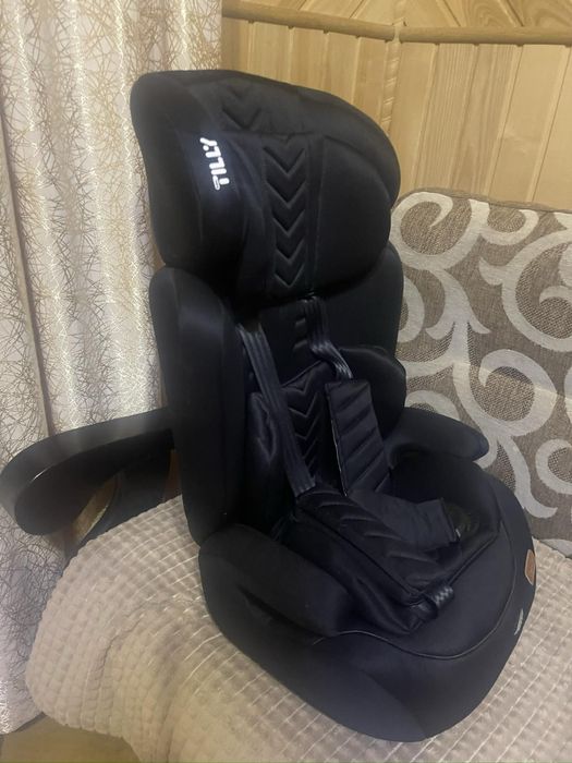 Дитяче автокрісло