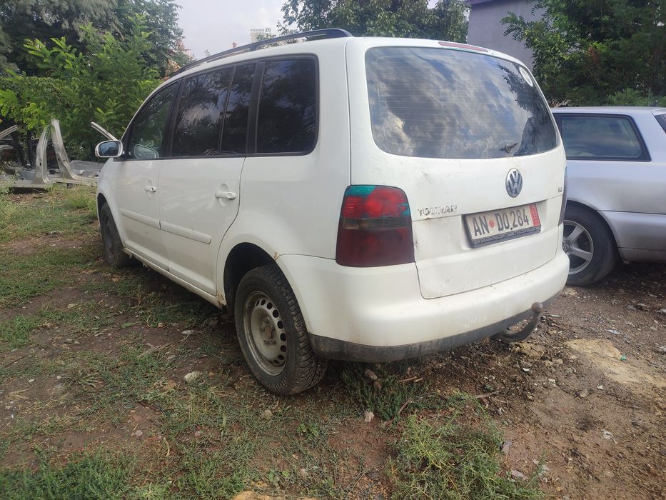 Разборка Volkswagen touran 2.0tdi AZV