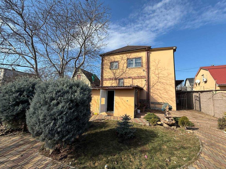 Сдам 2 этажный дом в Сухом лимане, газ, солнечные панели