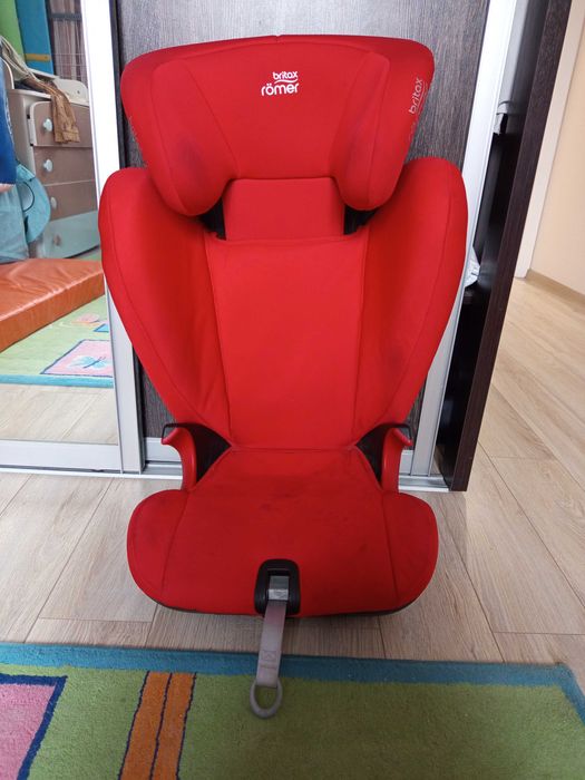 Дитяче автокрісло