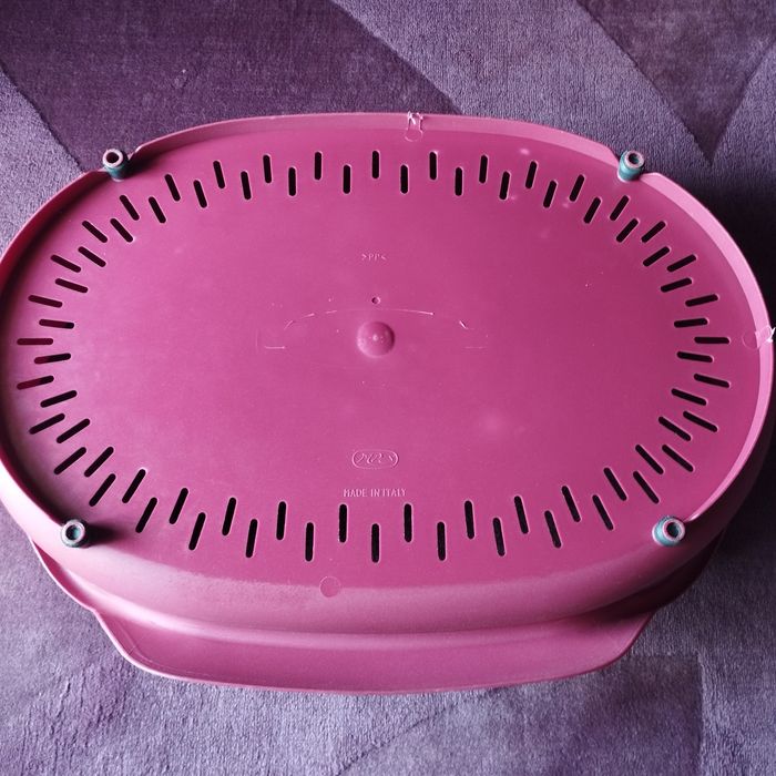 Cama para cão em plástico (porte médio)