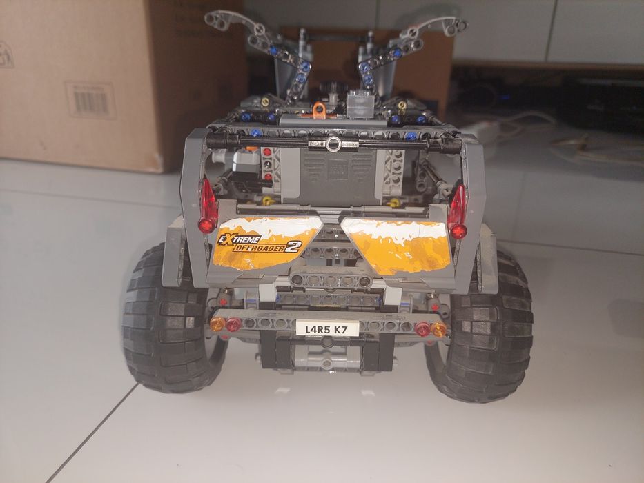 Kocki lego technic 8297 samochód terenowy