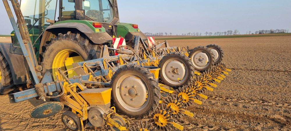 Siewnik do buraków Kleine Unicorn 3 talerzowy