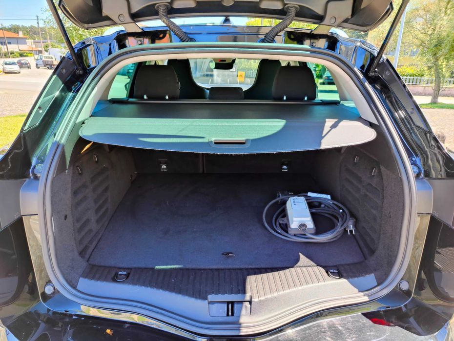 Renault Mégane Sport Tourer 1.6 E-Tech Plug-In Hybrid R.S. Line