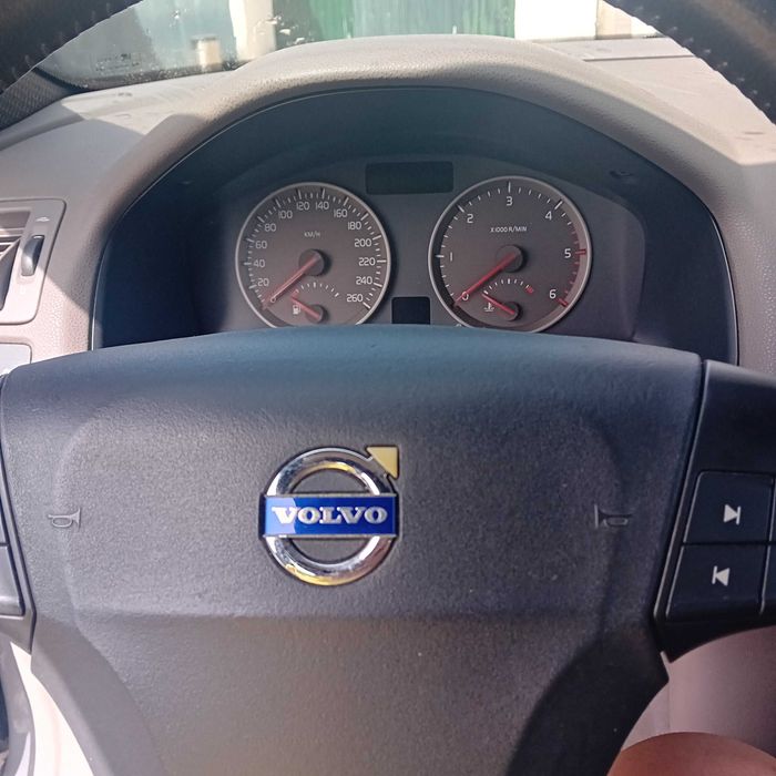 Vendo carro VOLVO S40