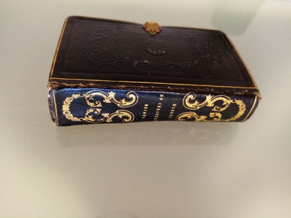 Livro de 1853 - Pequeno Livro de Missa “Manual do Devoto Cristão para