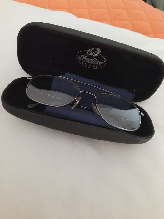 Okulary,oprawa metaowa z futerałem