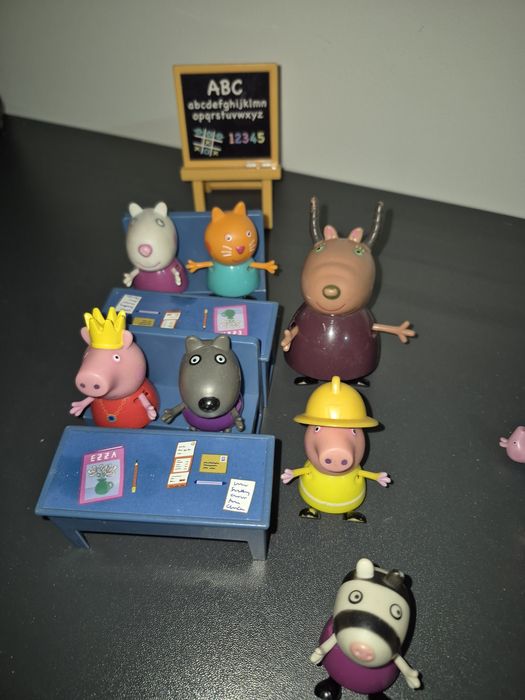Peppa pig свинка пеппа іграшки