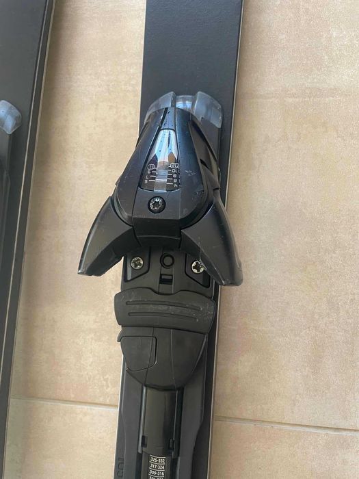 Narty Premium firmy AK model Black 165 Slalom allmontain