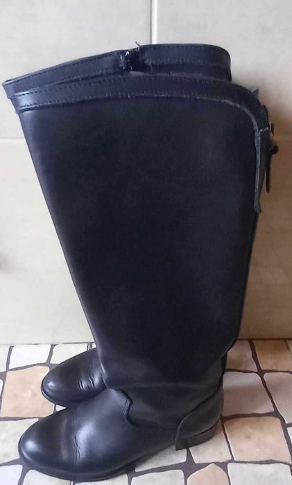 Botas rasas cano alto azul marinho em pele - Tamanho 36