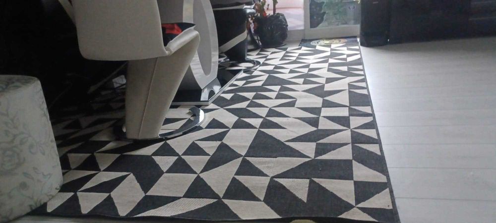 Carpete, Banco Jardim, Objetos decorativos vários como novos