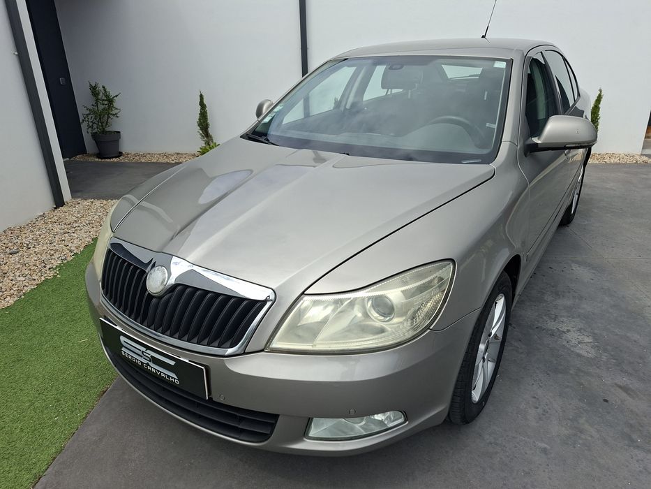 VW skoda 1.6tdi nacional 2010 foto 4