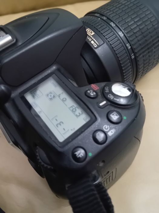 Máquina Fotográfica Nikon D-90