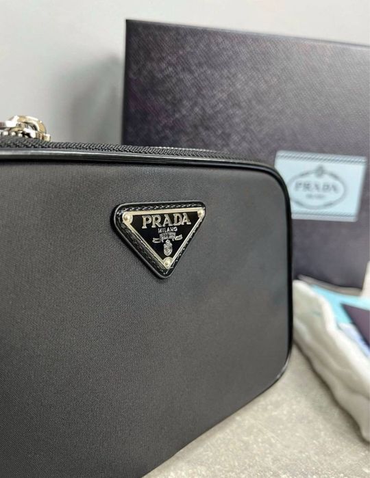 Сумка Prada Re-Nylon 2VH070 Brique нейлонова чорна чоловіча мужская