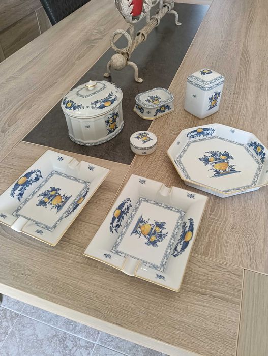 Conjunto de peças Vista Alegre