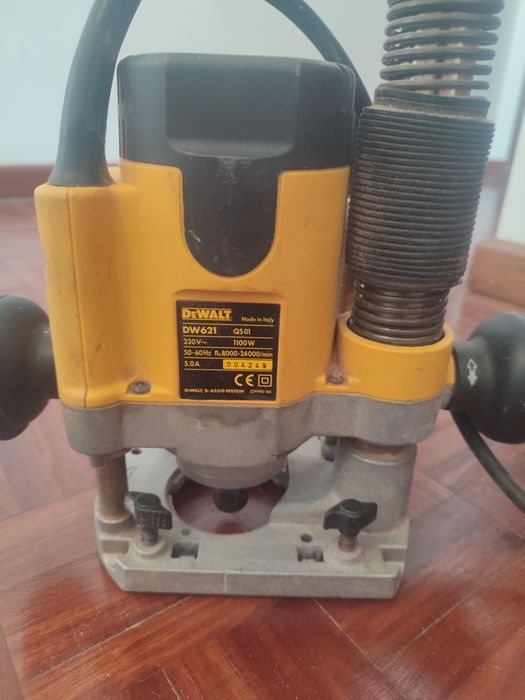 Tupia Dewalt DW621-QS