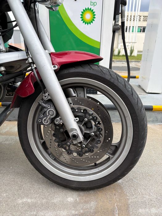 bmw r1100r com malas e extras