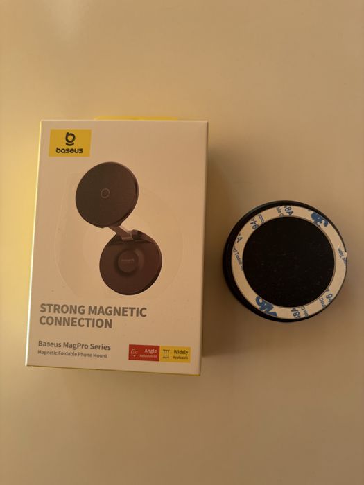 Uchwyt magnetyczny Baseus na telefon.