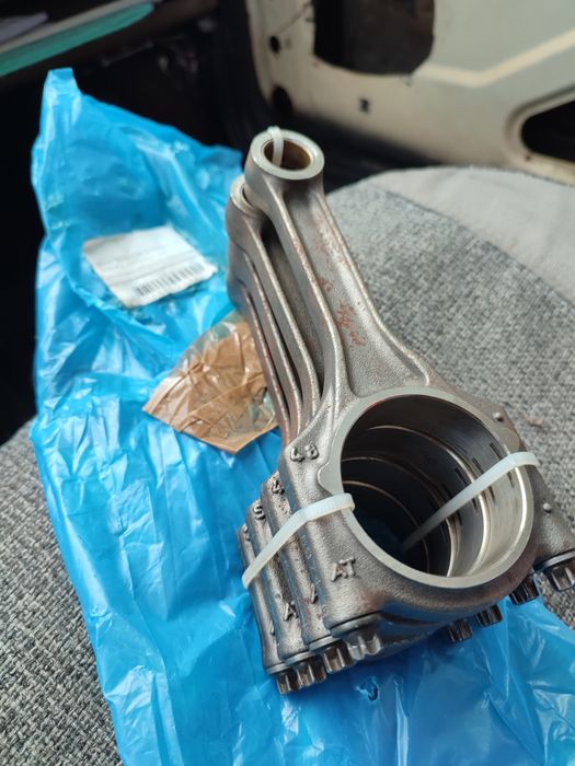 Шатуны  ВАЗ 2170 Приора  двигатель 21126 ,.Калина 11194