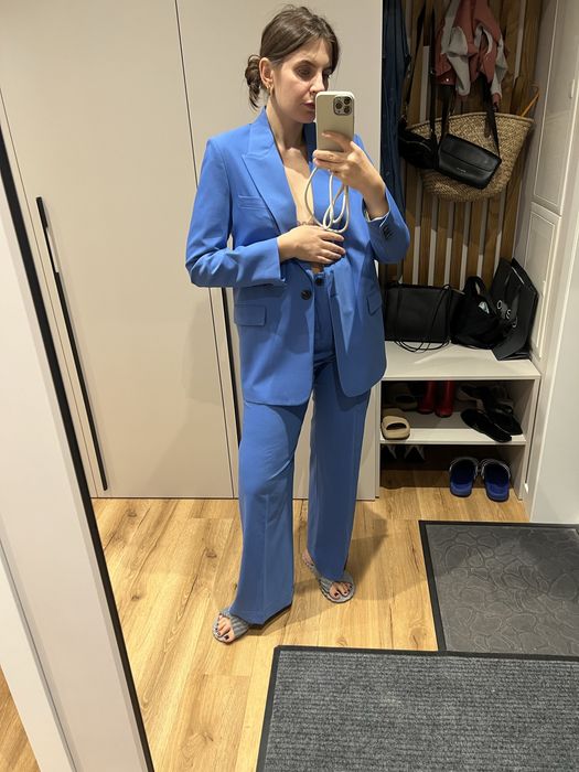 Костюм зара гарного волошкового кольру