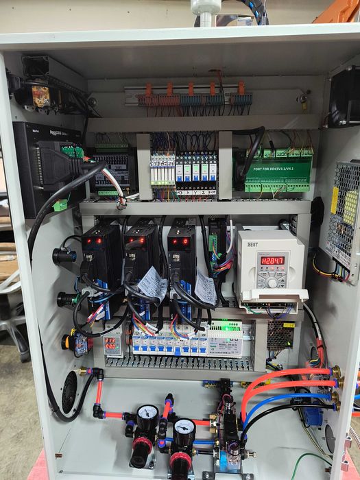 Шафа бокс керування верстатом ЧПК