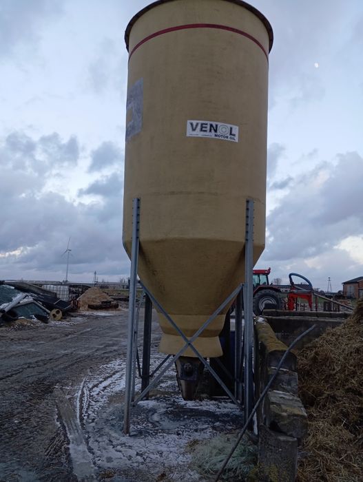 Silos paszowy 13