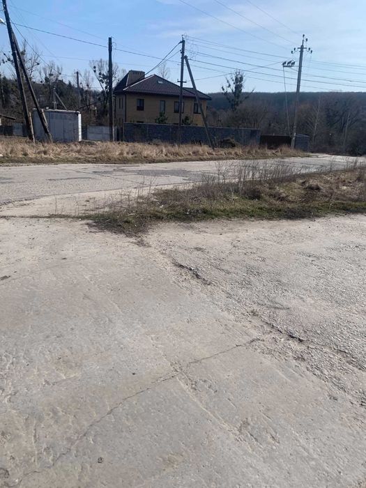 Продам участок в Южном. Центральная часть. Тихий район Отличная ценаTB