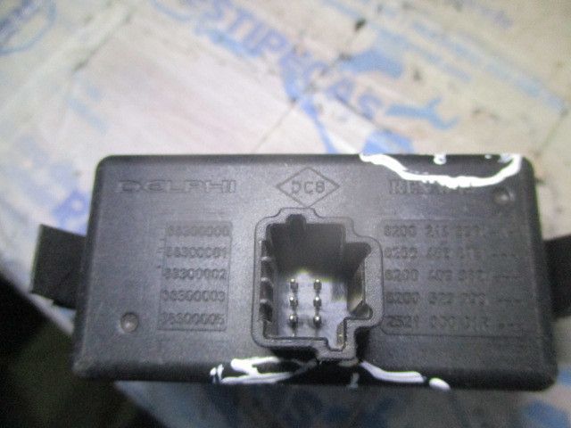 Botão / interruptor 4 piscas RENAULT Megane III (BZ0_)