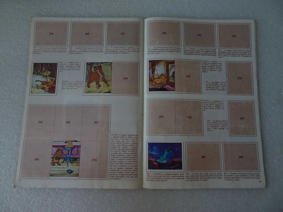 Caderneta de cromos Aristogatos (tem 51 cromos)
