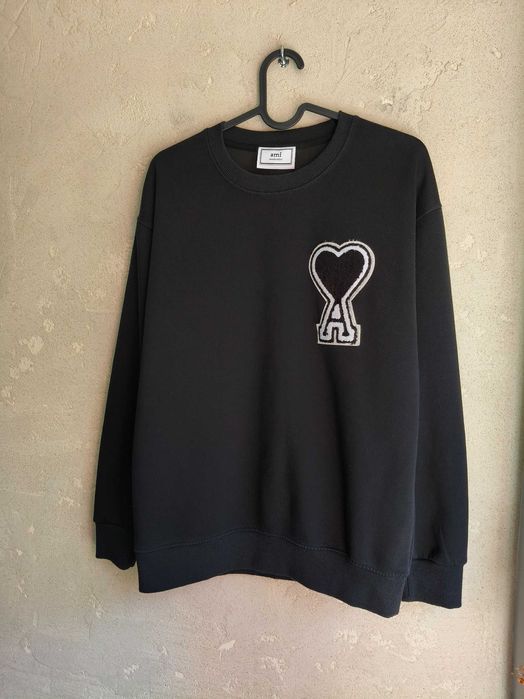 Damska, czarna bluza AMI Paris rozmiar M