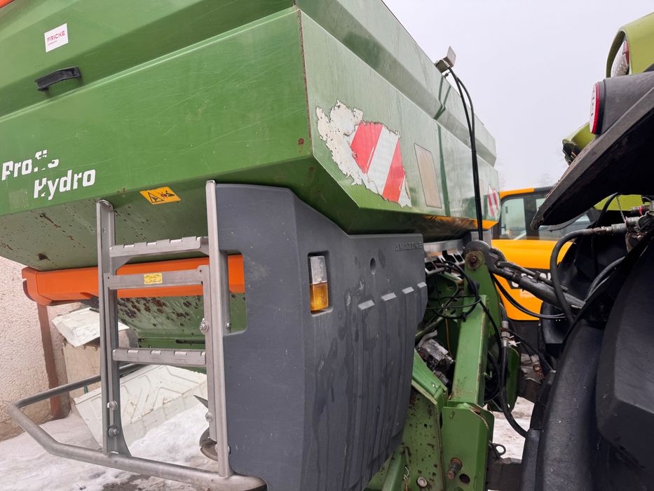 Продам розкидач мінеральних добрив Amazone 4200 ZA-TS Profis Hydro